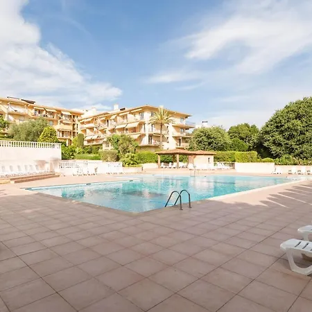 Апарт-отель Pierre & Eden Parc 2*